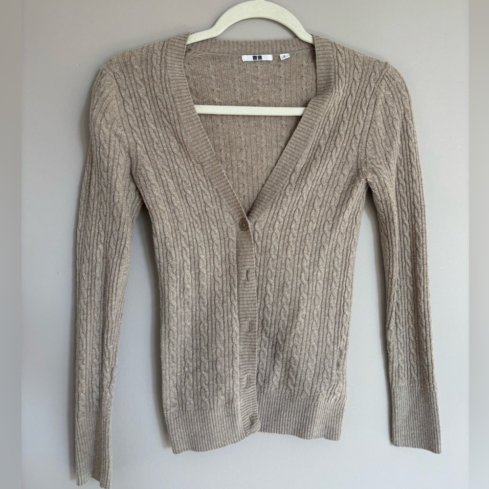 Uniqlo Cable Knit Cardigan - labeled as a size M, more like a size xs